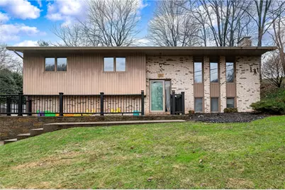 120 Lyn Dale Dr., Center Township, PA 16001 - Photo 1