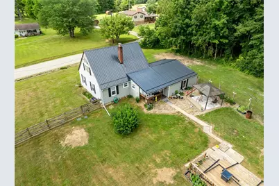 492 Mapletown Road, Carmichaels-Cumberland, PA 15334 - Photo 12