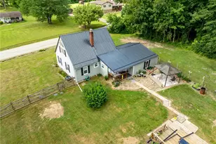 492 Mapletown Rd, Carmichaels-Cumberland, PA 15334 - Photo 12