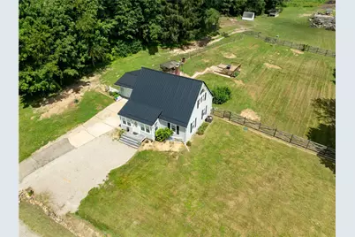 492 Mapletown Road, Carmichaels-Cumberland, PA 15334 - Photo 10