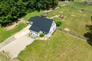 492 Mapletown Rd, Carmichaels-Cumberland, PA 15334 - Photo 10