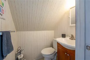 492 Mapletown Rd, Carmichaels-Cumberland, PA 15334 - Photo 16