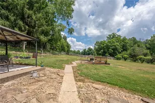 492 Mapletown Rd, Carmichaels-Cumberland, PA 15334 - Photo 6