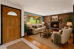 712 Baldwin Rd, Robinson Twp, PA 15205 - Photo 6