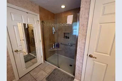 584 Newport Dr, Pittsburgh, PA 15235 - Photo 16
