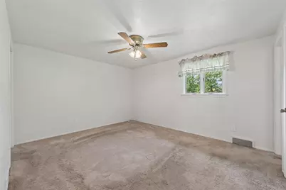 103 Jeanine Ct, Trafford, PA 15085 - Photo 16