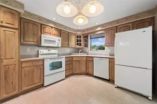 103 Jeanine Ct, Trafford, PA 15085 - Photo 2