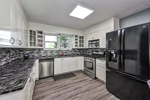 2572B Grouse Ridge, Pittsburgh, PA 15090 - Photo 10