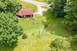 433 White School Rd, Unity Township, PA 15601 - Photo 6