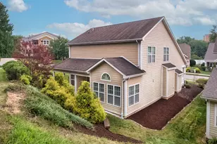 235 Berkeley Way, Monroeville, PA 15146 - Photo 2