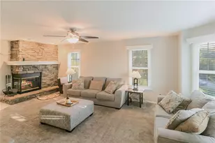 113 Autumn Hill Dr, Cranberry Township, PA 16066 - Photo 4