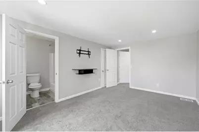 2400 Leticoe St, Pittsburgh, PA 15203 - Photo 14