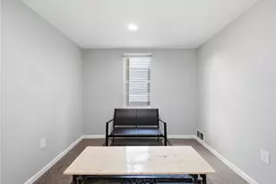 2400 Leticoe St, Pittsburgh, PA 15203 - Photo 18