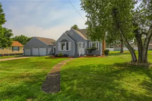 116 Golf Ave, Ellport, PA 16117 - Photo 10