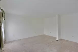419 Commodore Dr, North Fayette, PA 15057 - Photo 14