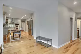 190 Orchard Ln, Economy, PA 15042 - Photo 8