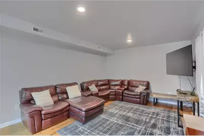 190 Orchard Ln, Economy, PA 15042 - Photo 10