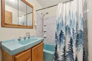 307 Bayberry Dr, Ross Twp, PA 15237 - Photo 12