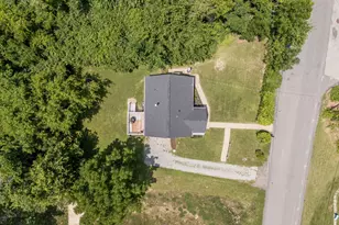 3122 Southern Dr, South Park, PA 15129 - Photo 2