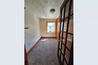 115 Hoeveler St, Springdale Boro, PA 15144 - Photo 8