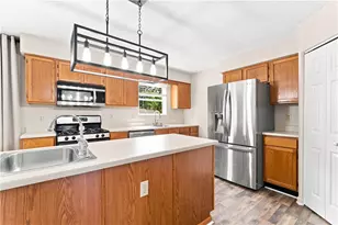 608 Cassandra Dr, Cranberry Township, PA 16066 - Photo 2