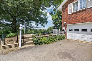 38 Highland Ave, Donegal, PA 15376 - Photo 4