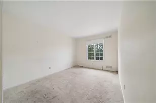 1772 Foxcroft Ln, Pittsburgh, PA 15101 - Photo 28