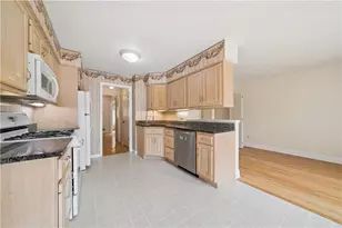 1772 Foxcroft Ln, Pittsburgh, PA 15101 - Photo 16