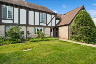 1772 Foxcroft Ln, Pittsburgh, PA 15101 - Photo 2