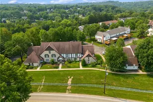 1772 Foxcroft Ln, Pittsburgh, PA 15101 - Photo 4