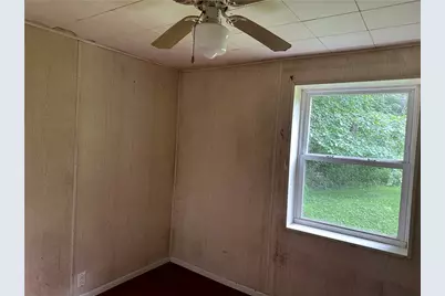 2883 Portersville Rd, Perry Township, PA 16117 - Photo 12