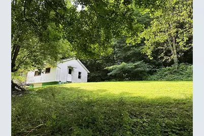 2883 Portersville Rd, Perry Township, PA 16117 - Photo 4