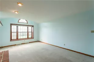 128 Moffett Run Rd, Center Township, PA 15001 - Photo 10