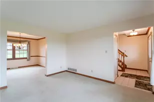 128 Moffett Run Rd, Center Township, PA 15001 - Photo 4