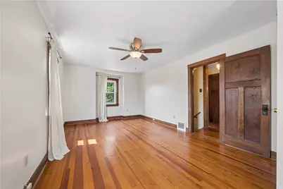 361 Avenue F, Pittsburgh, PA 15221 - Photo 30