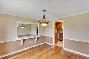 511 Rolling Green Dr, Bethel Park, PA 15102 - Photo 12