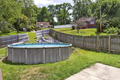 511 Rolling Green Dr, Bethel Park, PA 15102 - Photo 34