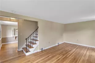 511 Rolling Green Dr, Bethel Park, PA 15102 - Photo 10