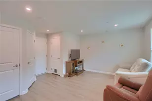 212 Amon St, Cranberry Township, PA 16066 - Photo 6