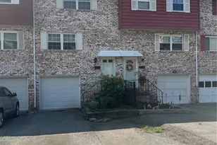 950 Academy, Hempfield Township, PA 15601 - Photo 2