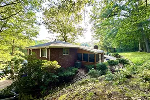 909 E Fairfield Ave, Neshannock Township, PA 16105 - Photo 6