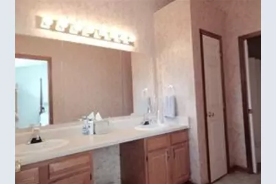 331 Brohios Dr, Center Township, PA 15061 - Photo 10