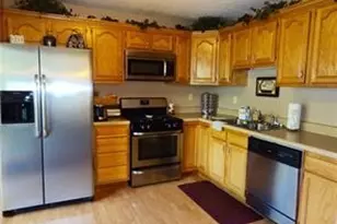 331 Brohios Dr, Center Township, PA 15061 - Photo 4