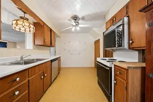 423 Huntingdon Rd, South Huntington, PA 15698 - Photo 8