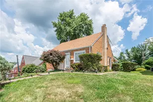 130 N Wren Dr, Scott Township, PA 15243 - Photo 1