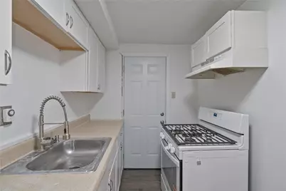 8108 Westmoreland Ave, Pittsburgh, PA 15218 - Photo 14