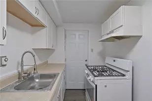 8108 Westmoreland Ave, Pittsburgh, PA 15218 - Photo 14