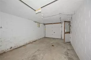 1391 Laketon Rd, Pittsburgh, PA 15221 - Photo 16