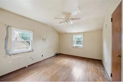 1391 Laketon Rd, Pittsburgh, PA 15221 - Photo 12