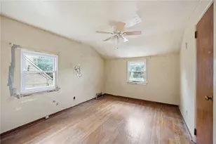 1391 Laketon Rd, Pittsburgh, PA 15221 - Photo 12